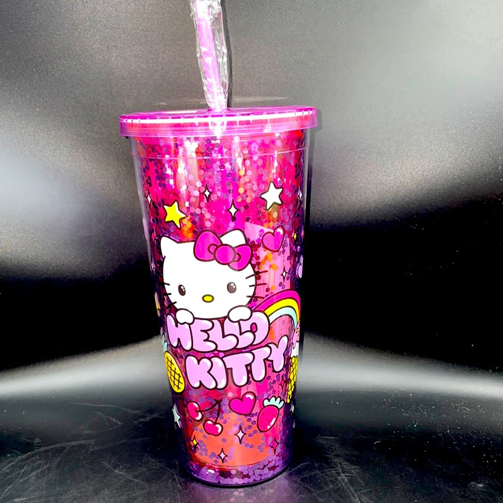 Holiday SALE 🎁 ⬇️ Hello Kitty Confetti Glitter Globe Over sized tumbler